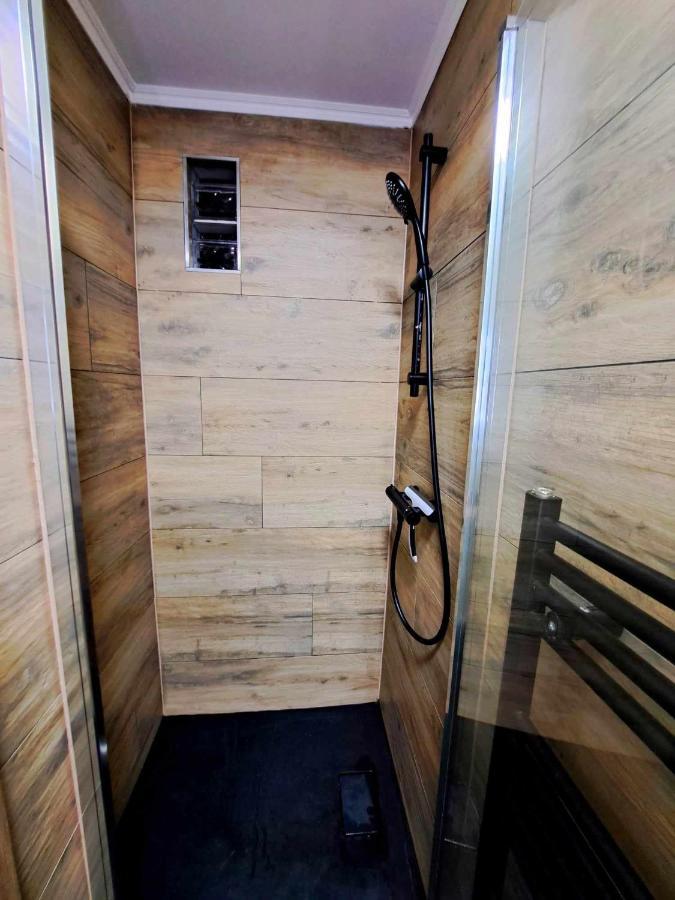 Petite Chambre Dans Une Jolie Colocation Liège Exterior foto